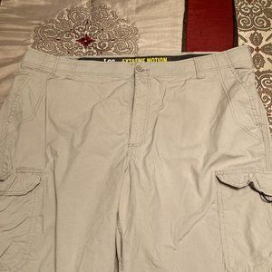 LEE Extreme Motion Men's Shorts  Size 42